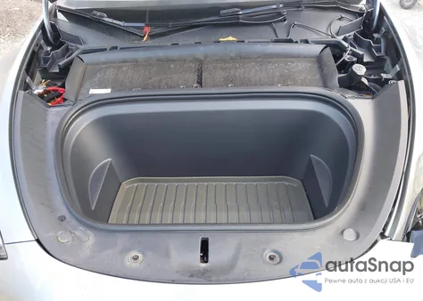 2024 Tesla Model Y из США, поврежденный, VIN 7SAYGDEE2RA269335